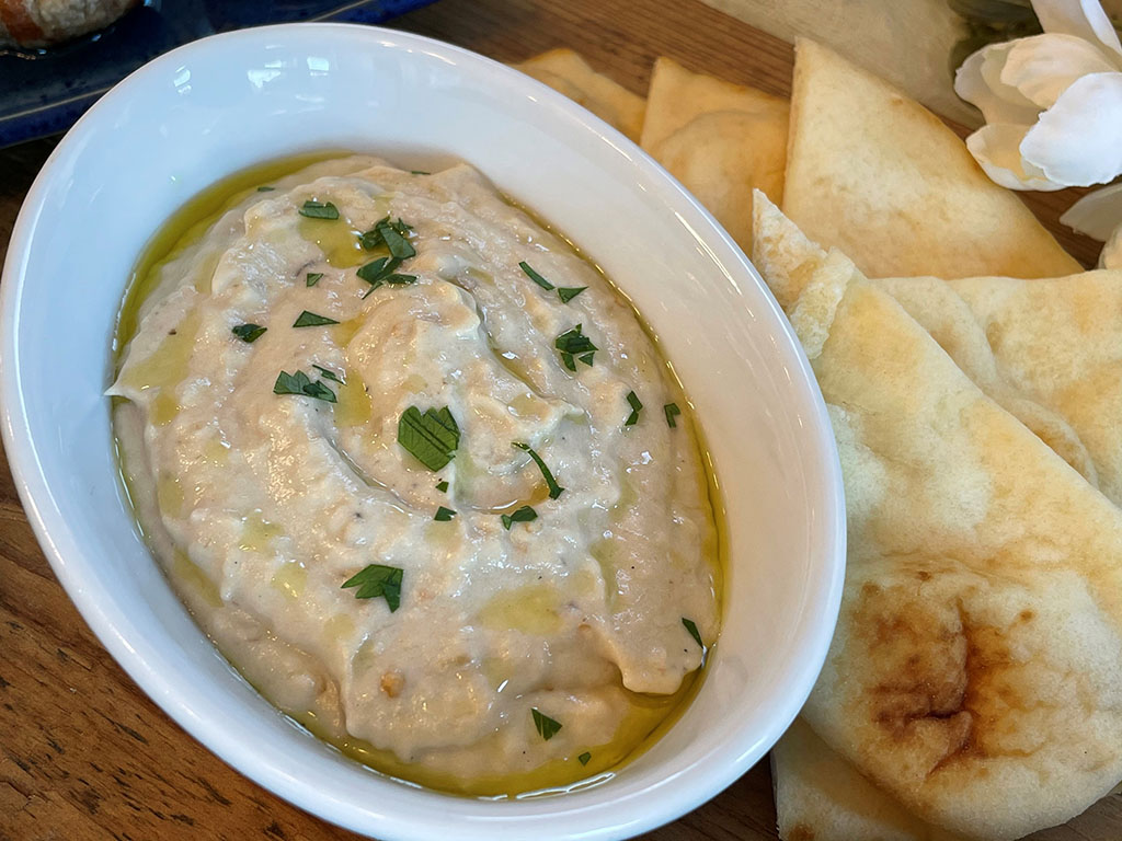 Baba Ghanoush with Naan